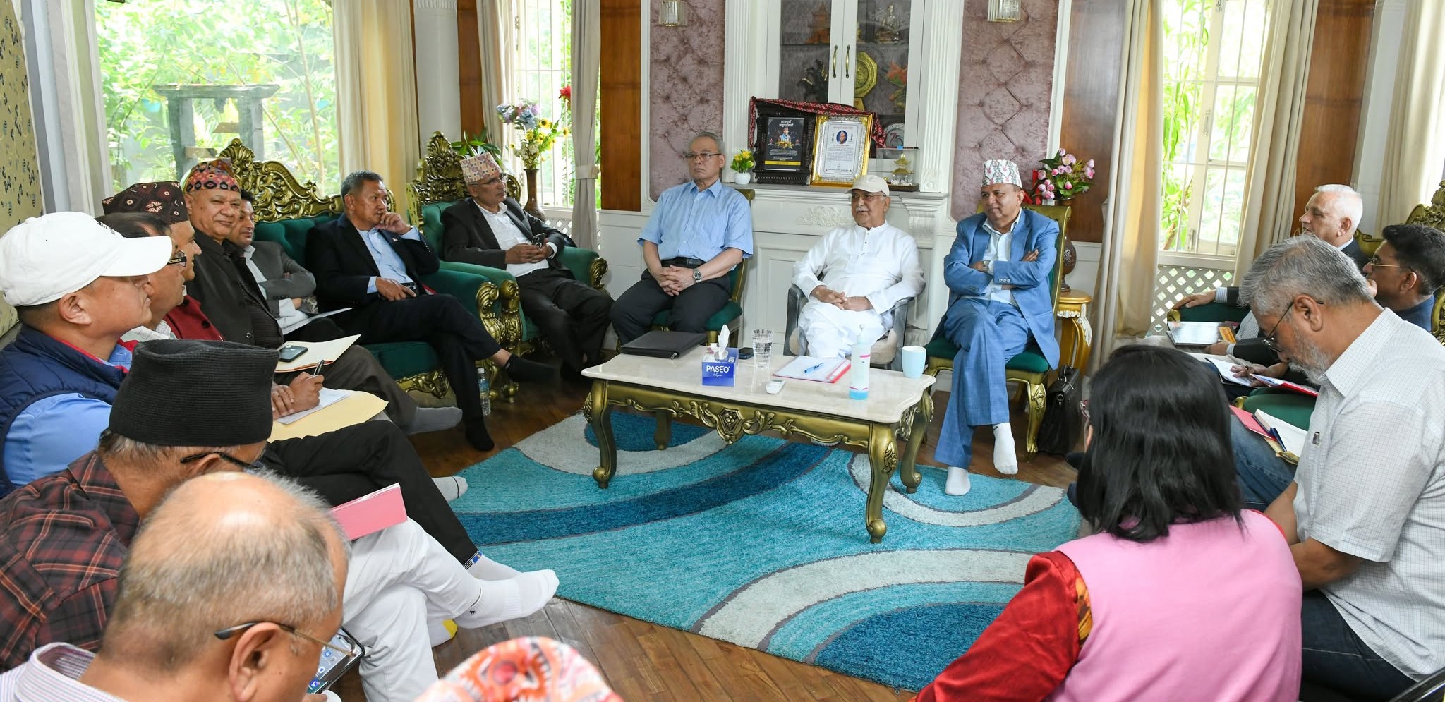 केन्द्रीय सचिवालय बैठकमा नेताहरूले अध्यक्ष ओलीको कार्यशैलीको आलोचना गर्दै मार्गप्रशस्त गर्न सुझाव