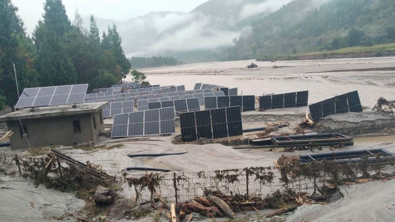 भुटानमा आकस्मिक बाढी..नदी किनारका क्षेत्रहरूमा सुरक्षा सतर्कता र अनुगमन तीव्र ....