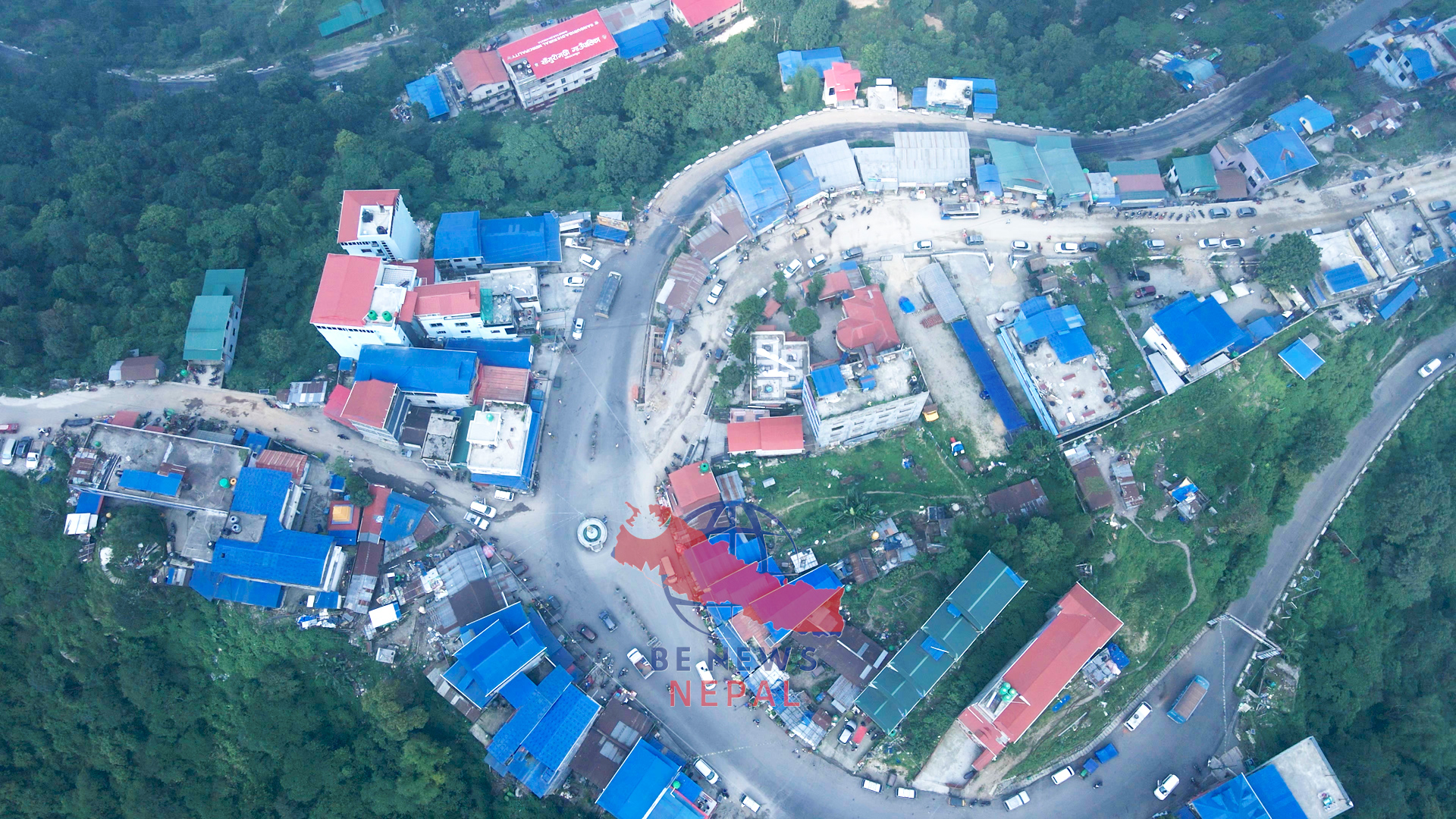 धनकुटा र धरानको बीचमा रहेको भेडेटार बजार, पछिल्लो समय वर्षभरि पर्यटकीय गन्तव्य बनेको छ।